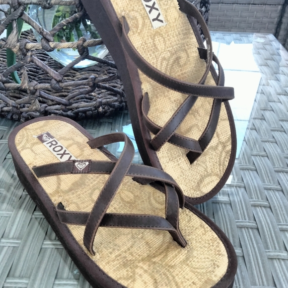 Roxy Hola! Platform Flip Flops - Picture 3 of 6